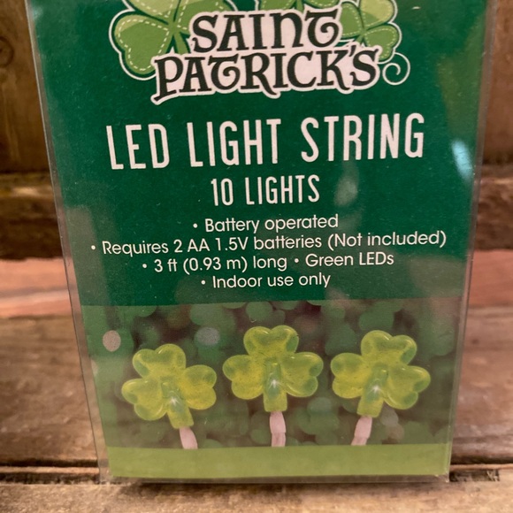 St. Patricks Day Shamrock Bundle, Shamrock Kitchen Towels & Tier Tray Decor - Picture 7 of 16